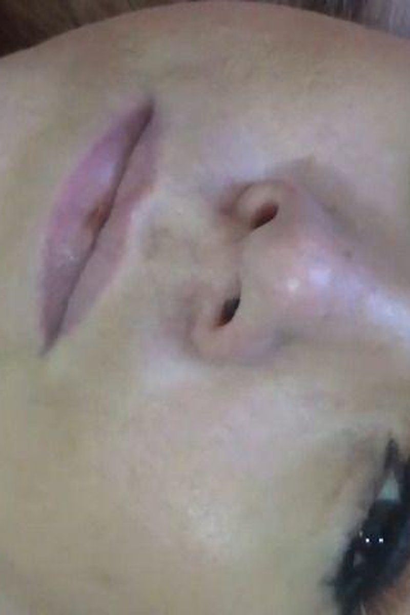 Crosseyed Closeup Cum - Screenshot 1 of 4 - Close Up