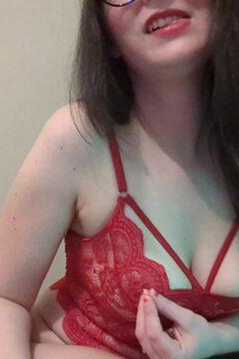 Sissy Calendar First Session - Screenshot 1 of 4 - Amateur