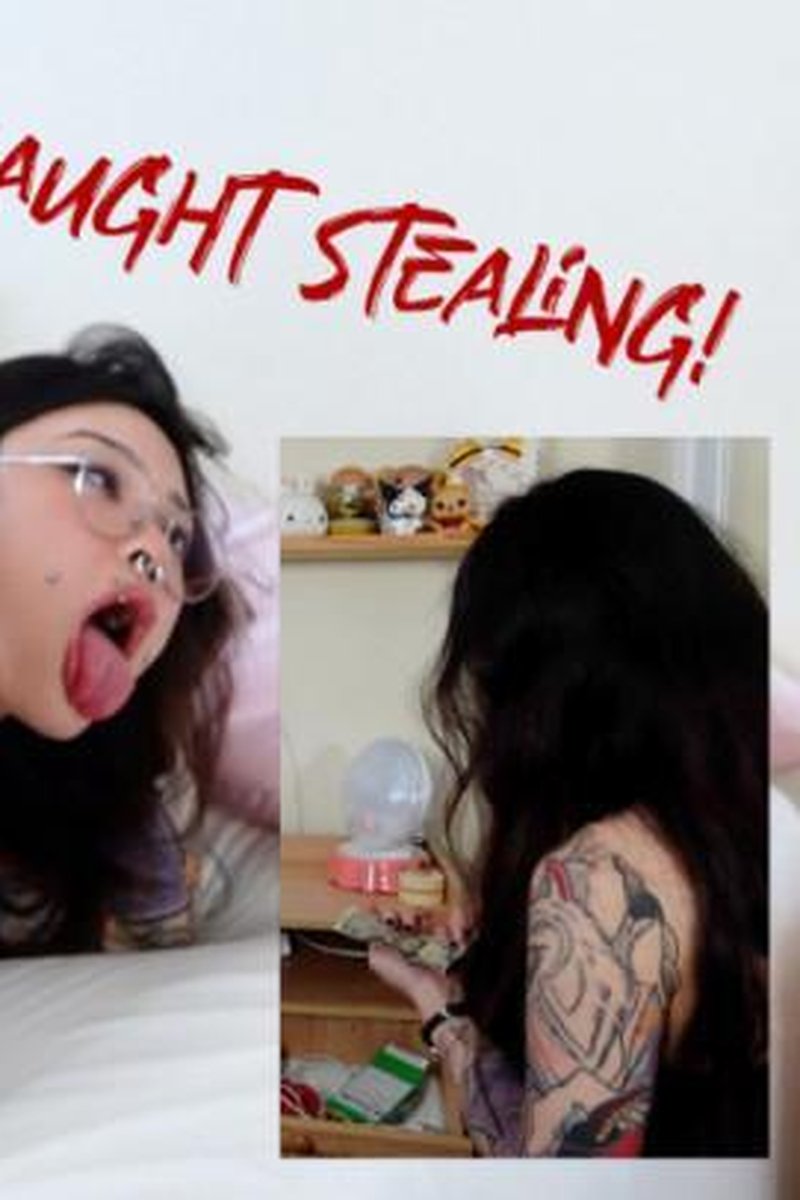 Caught Babysitter Stealing - Screenshot 1 of 4 - Ahegao