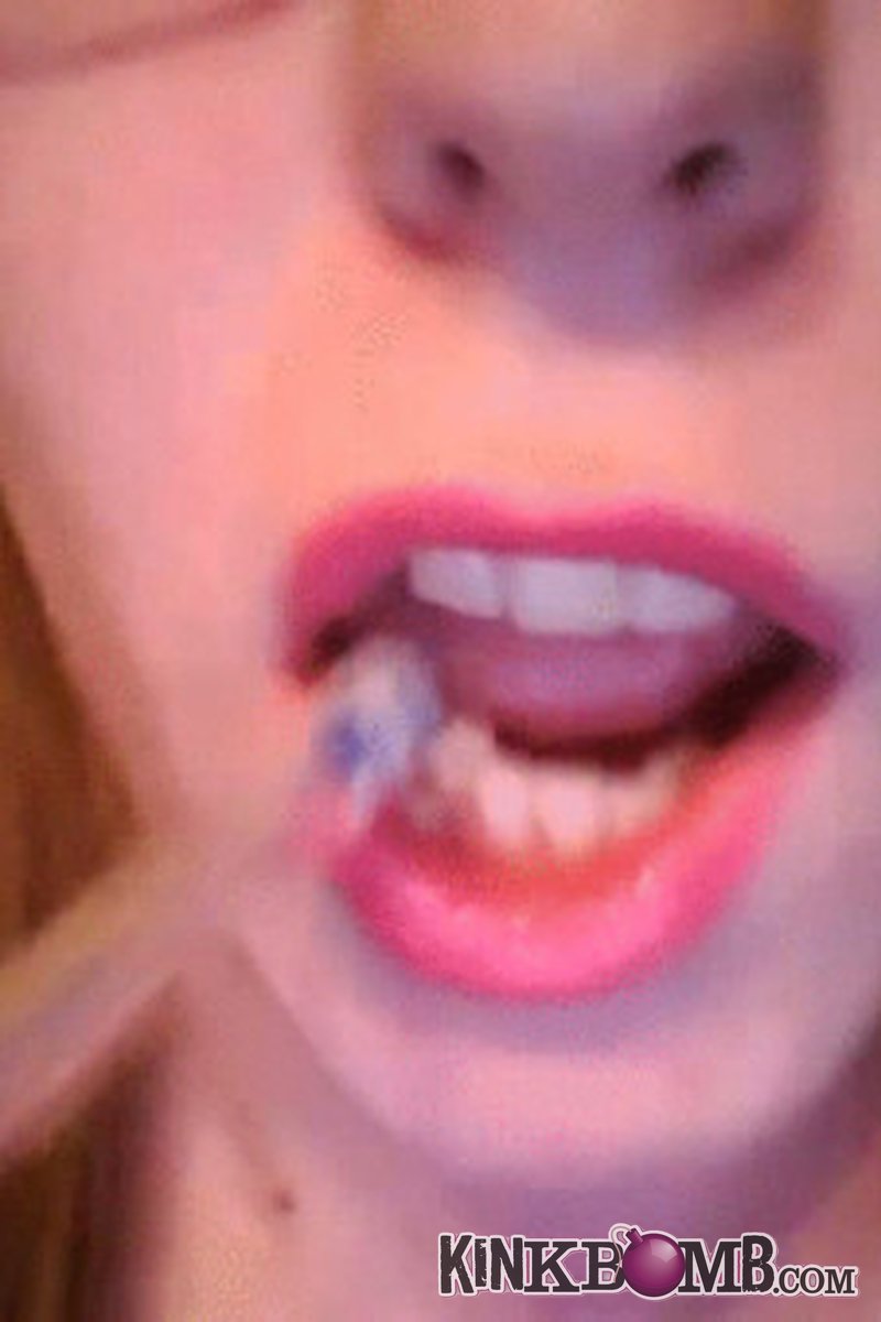 Dgjtanya: Sharp Teeth - Screenshot 1 of 4