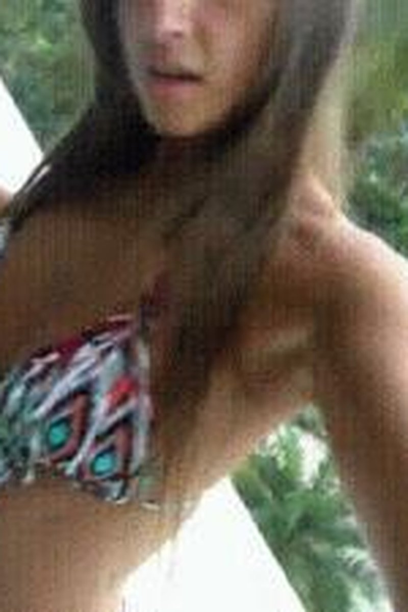 Melenamariarya Sensual Dance - Screenshot 1 of 4 - Babes