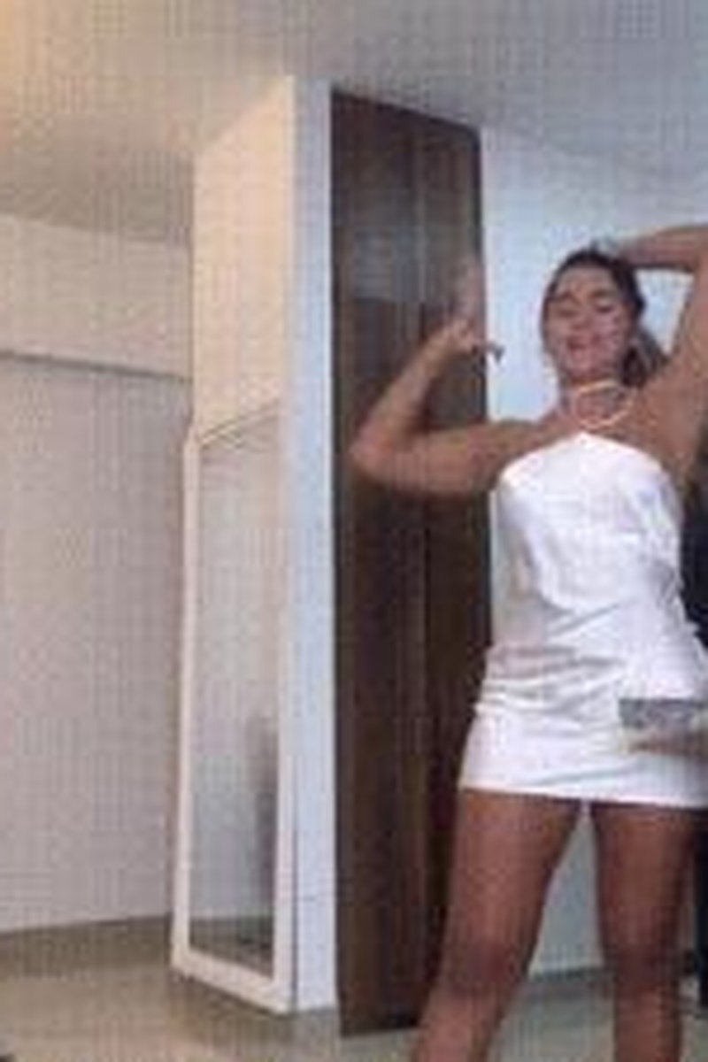 Young Stud - Screenshot 1 of 4 - Blowjob