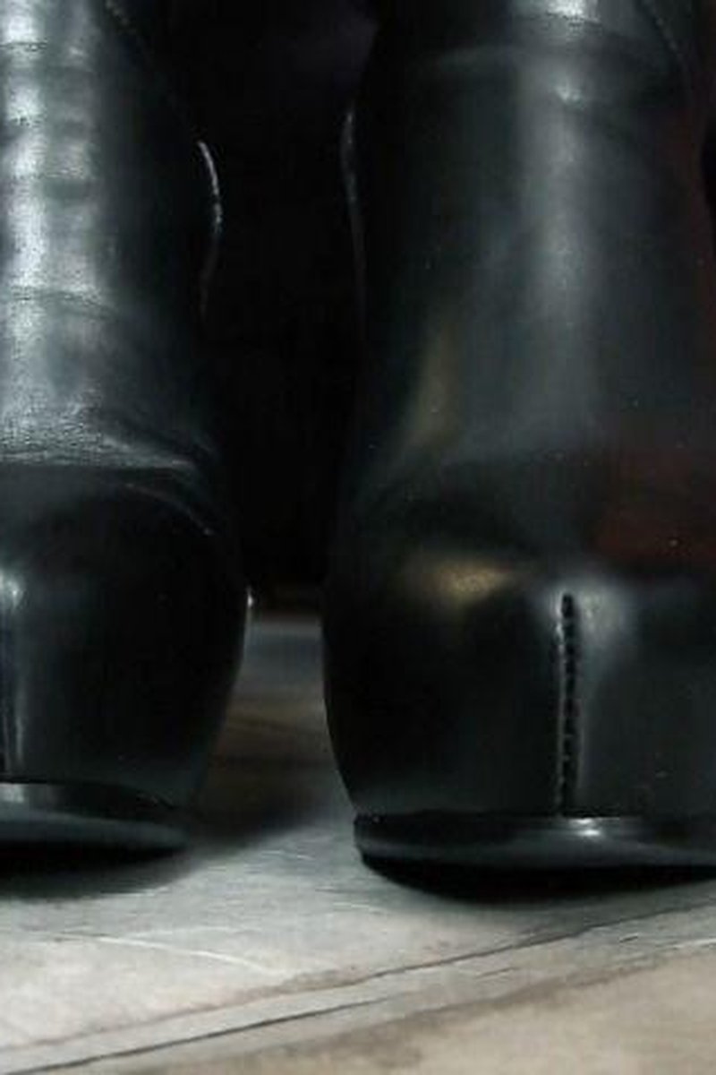 Big Boots - Screenshot 1 of 4 - Boots
