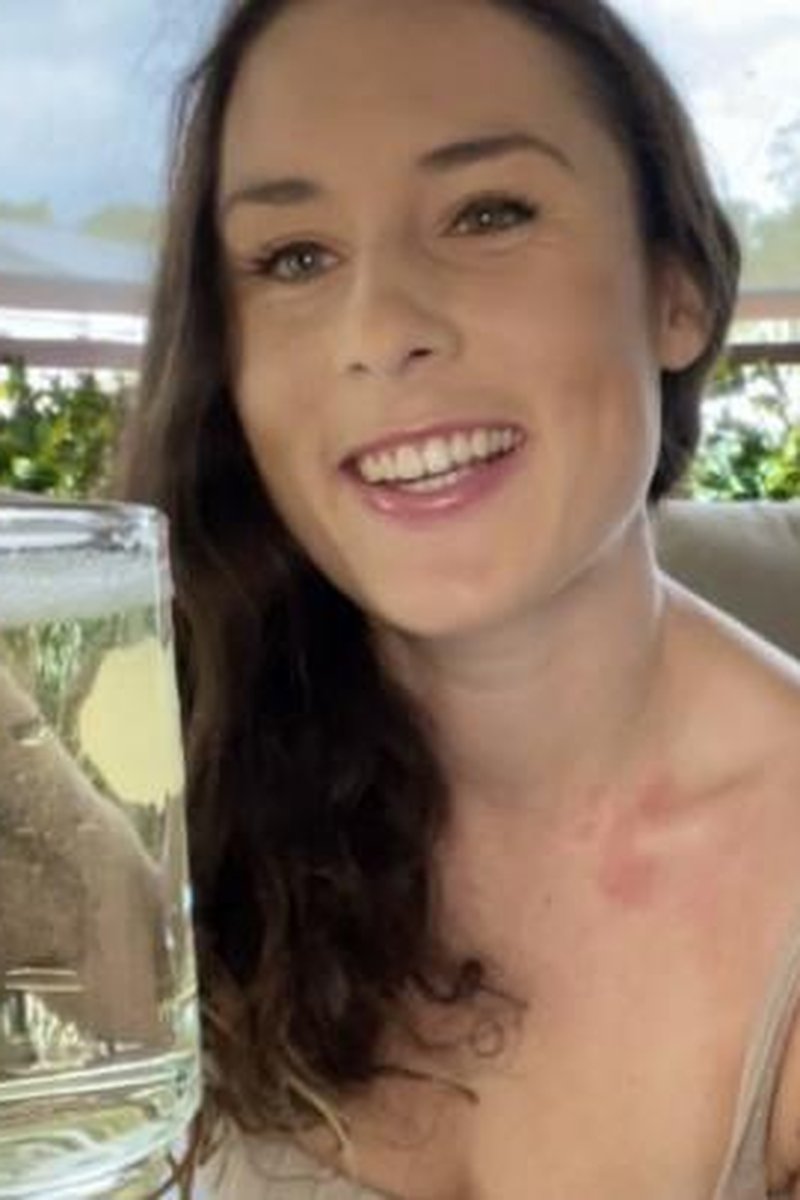 Pee Compilation Cheers - Screenshot 1 of 4 - Golden Shower