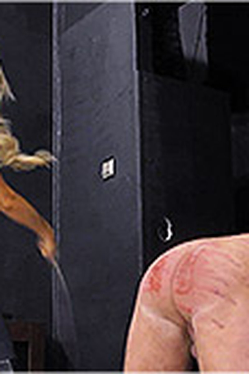 Cruel Spanked - Screenshot 1 of 4 - BDSM