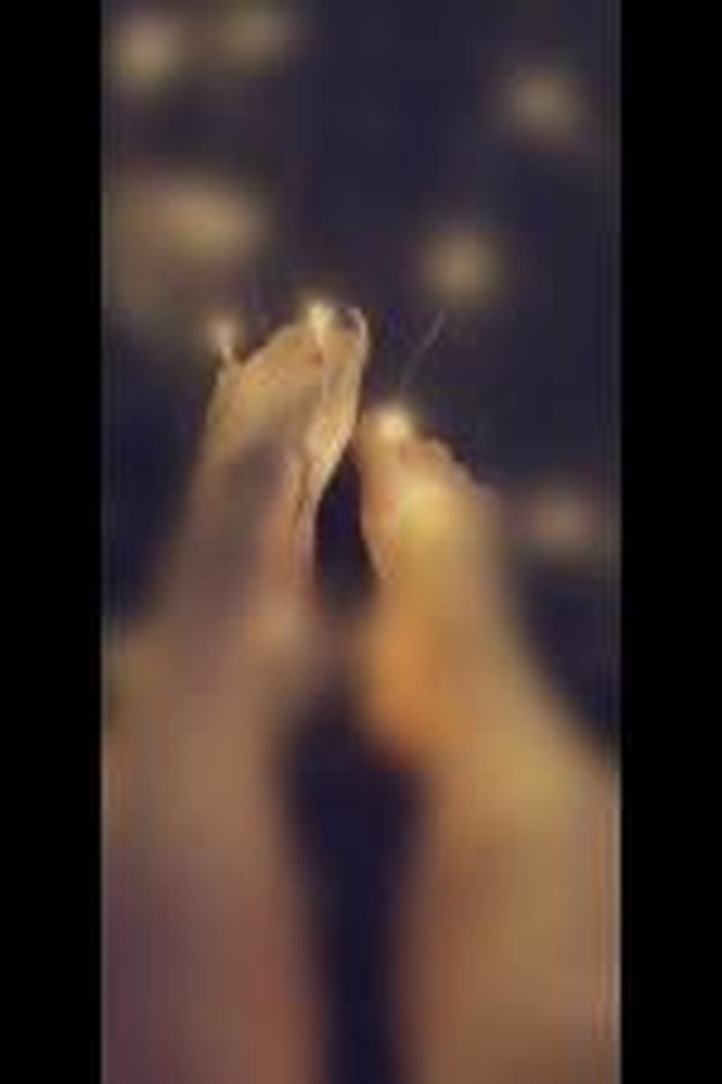 Kneel - Screenshot 1 of 4 - BBW