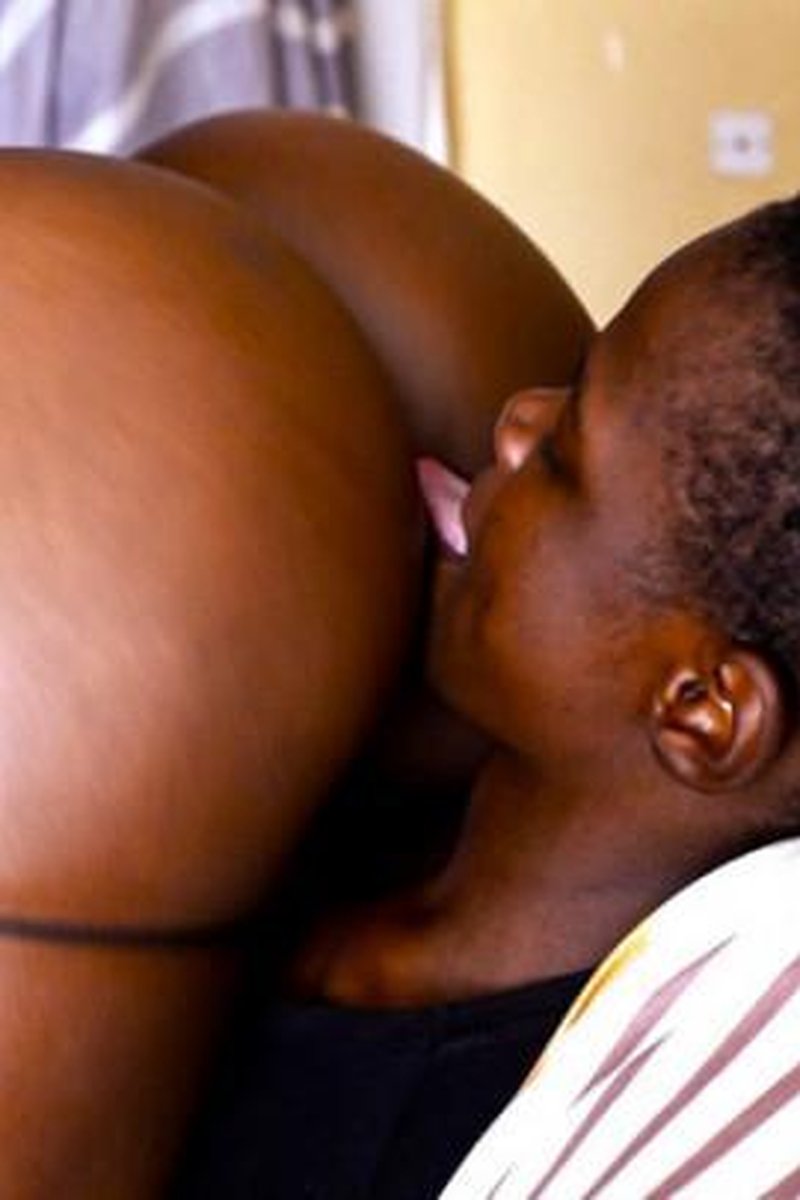 Big Booty On Face Lap Dance With Stinkface - Screenshot 1 of 4 - Ass Worship