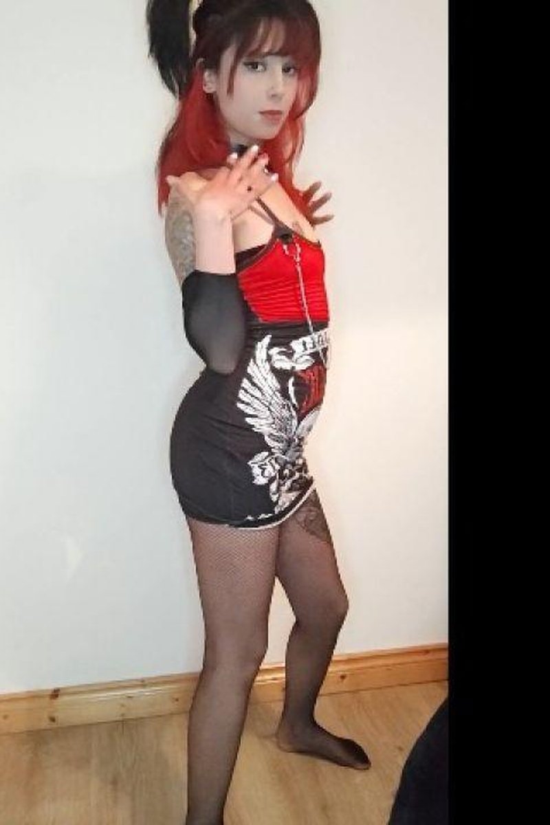 Hot Striptease - Screenshot 1 of 4 - Bubble Butt