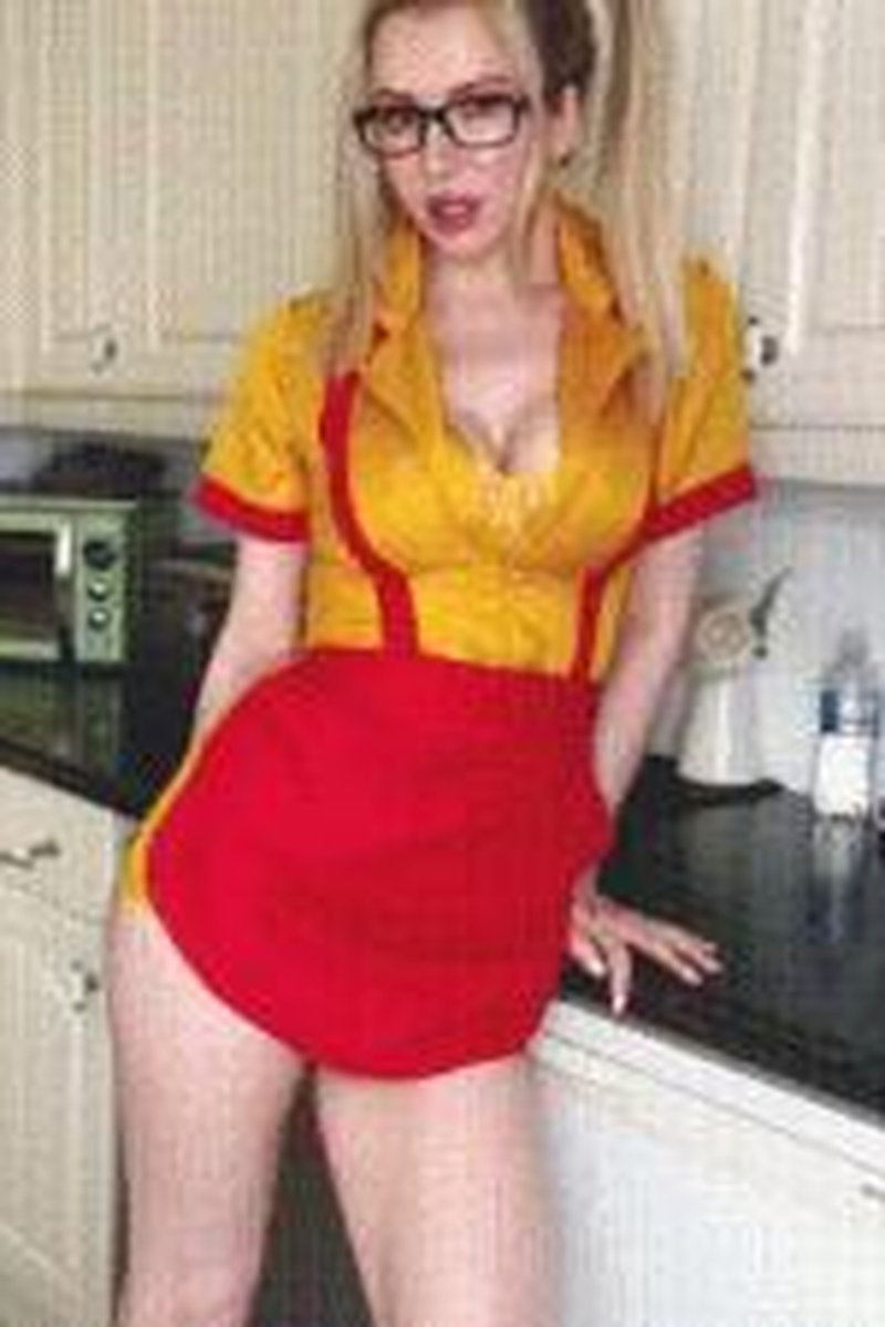 The Waitress - Screenshot 1 of 4 - All Sex