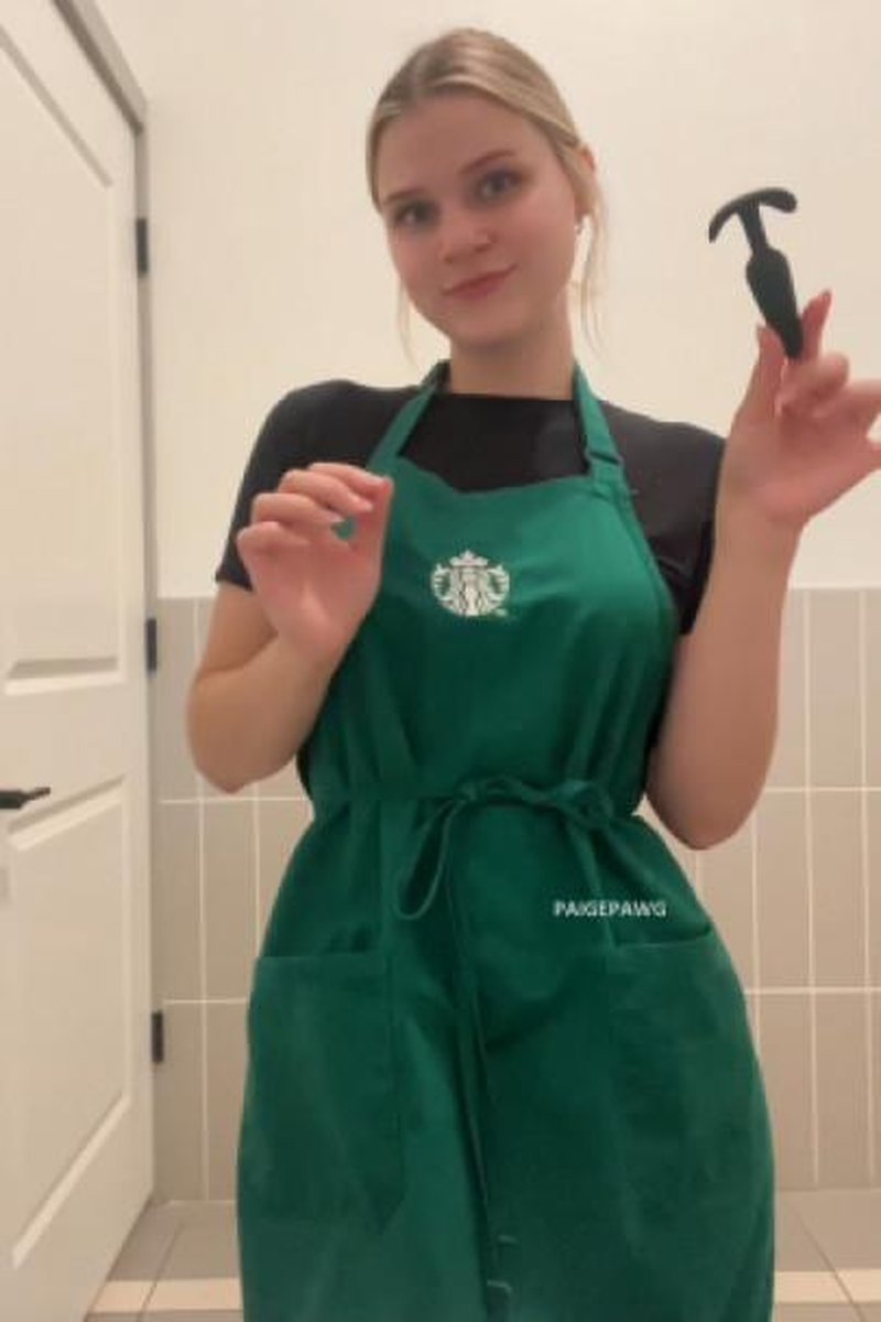 Starbucks Buttplug - Screenshot 1 of 4 - Anal