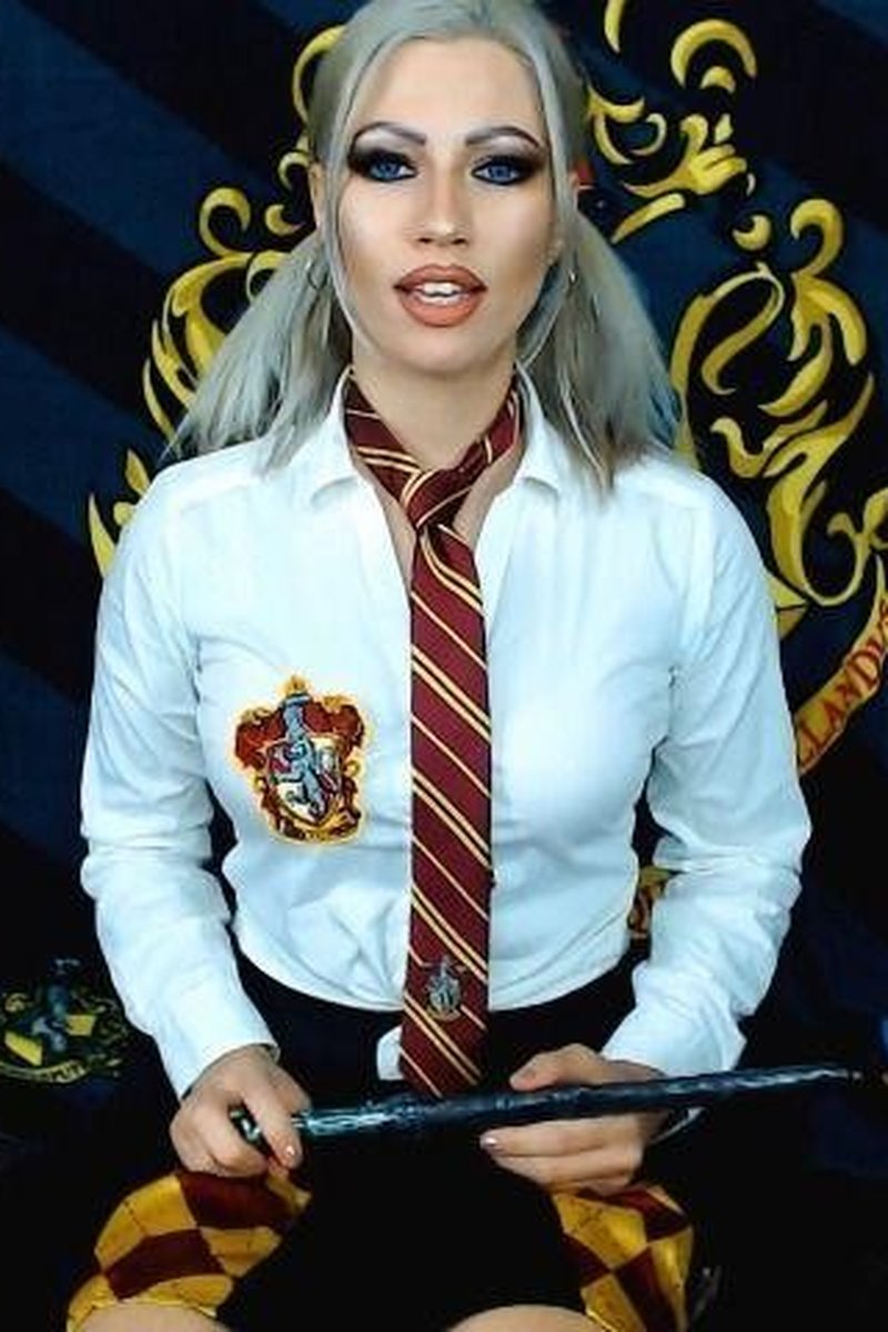 Harry Potter Parody - Screenshot 1 of 4 - Babes