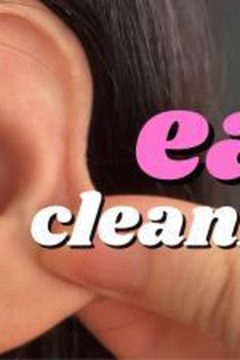 Ear Cleaning - Screenshot 1 of 4 - Ear Fetish