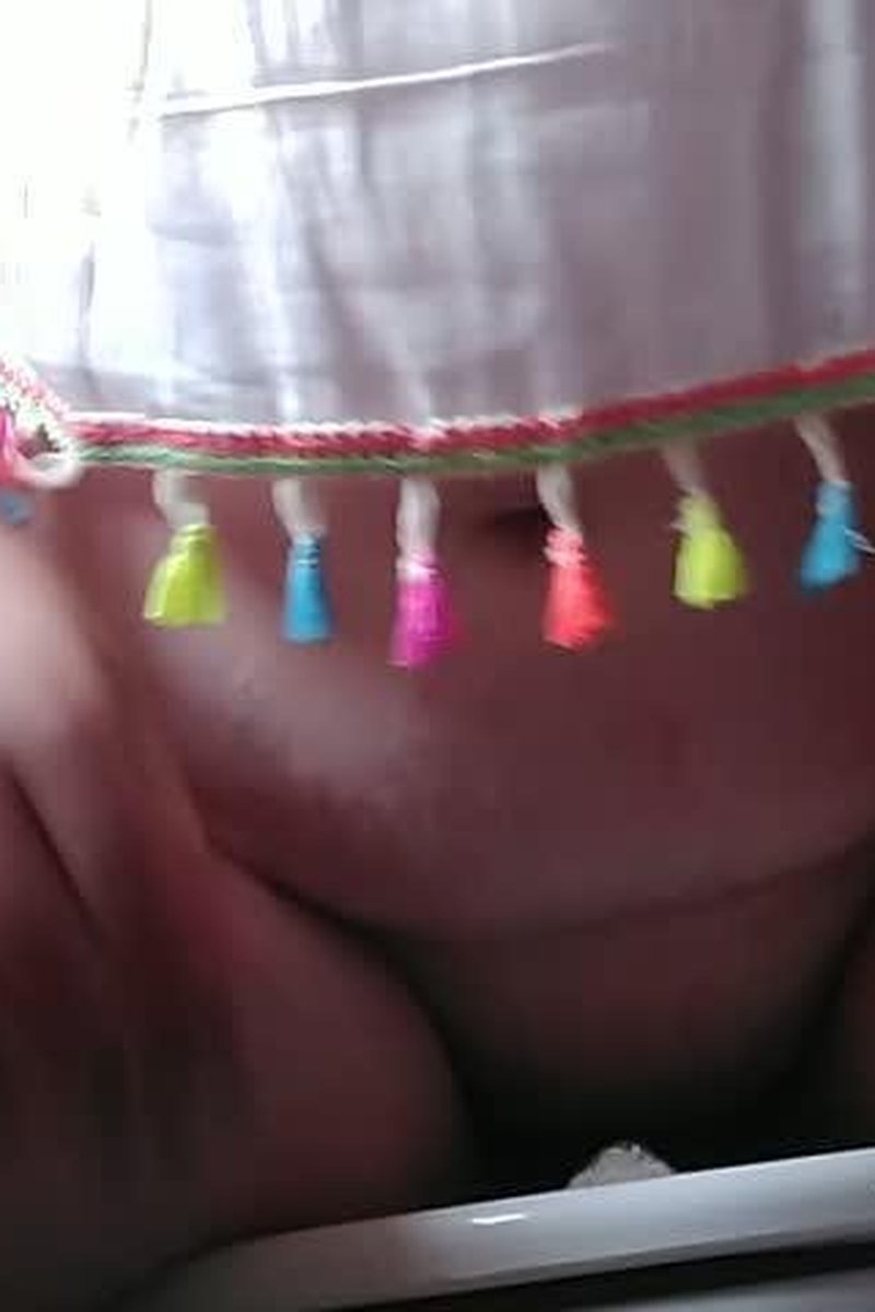 Long Pee - Screenshot 1 of 4 - Amateur