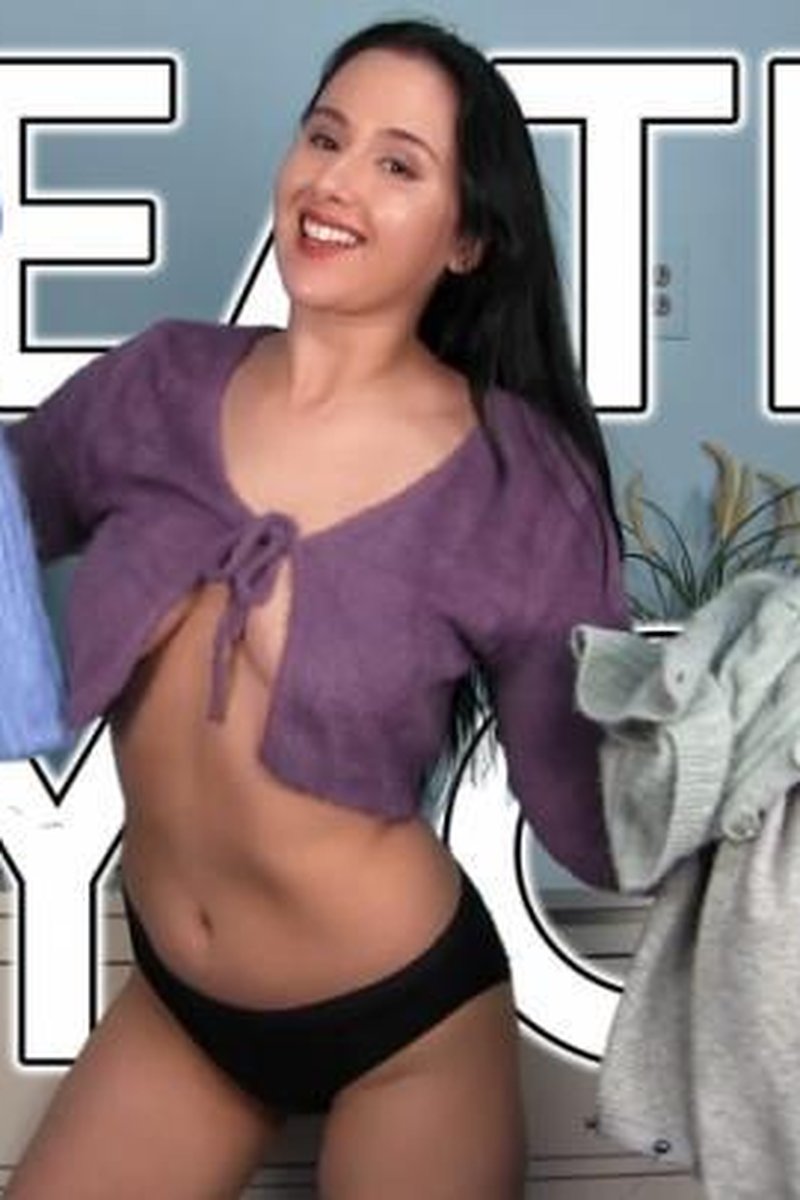 Sweater Date - Screenshot 1 of 4 - Addiction Fetish