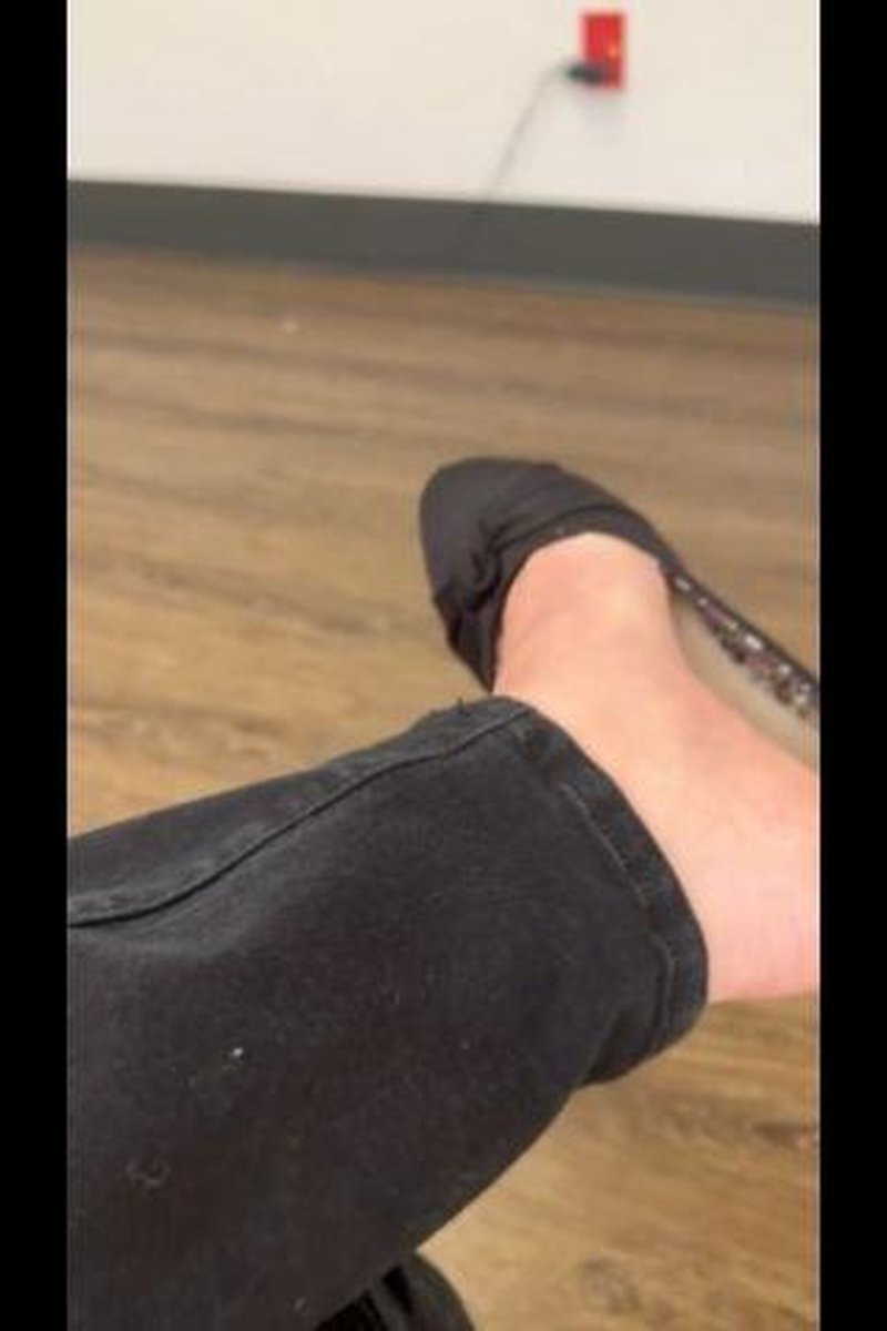 Black Flats - Screenshot 1 of 4 - BBW