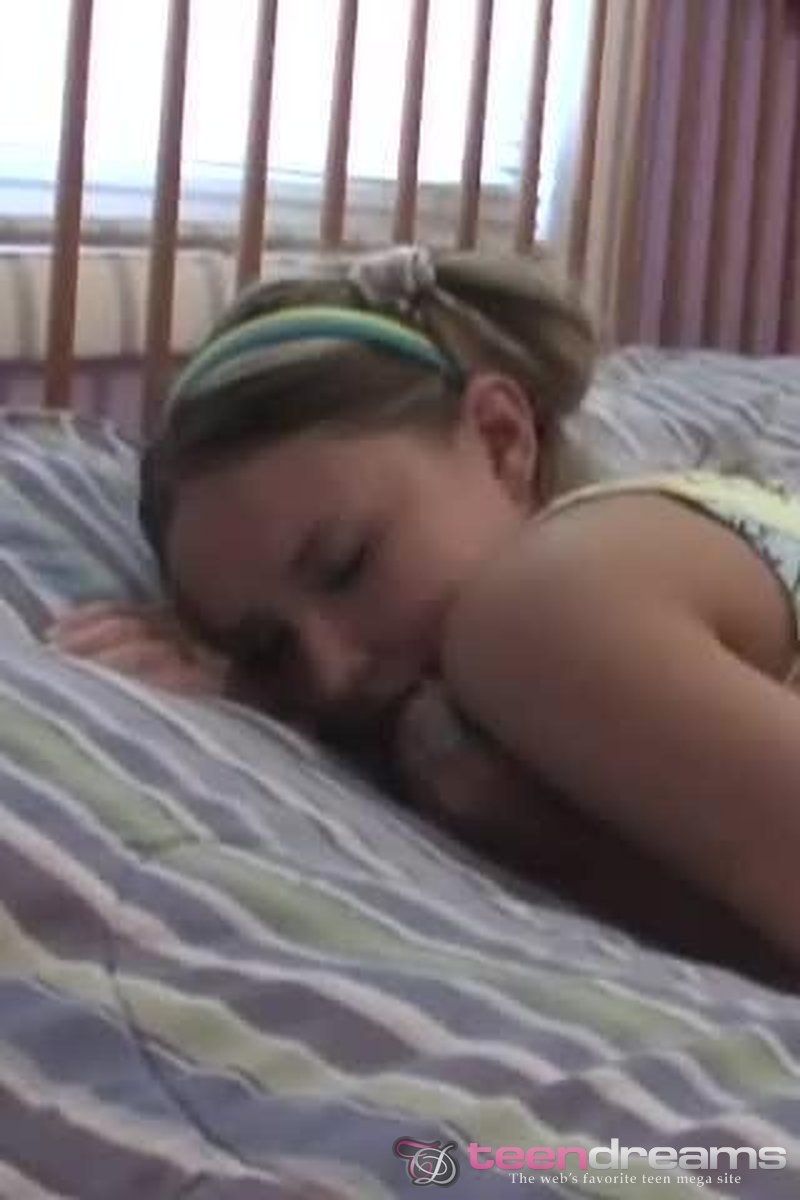 Kitty - Screenshot 1 of 4 - Teen (18-22)