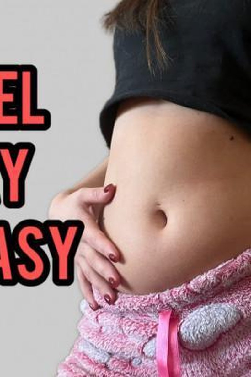 Belly Button Tease - Screenshot 1 of 4 - Belly Fetish