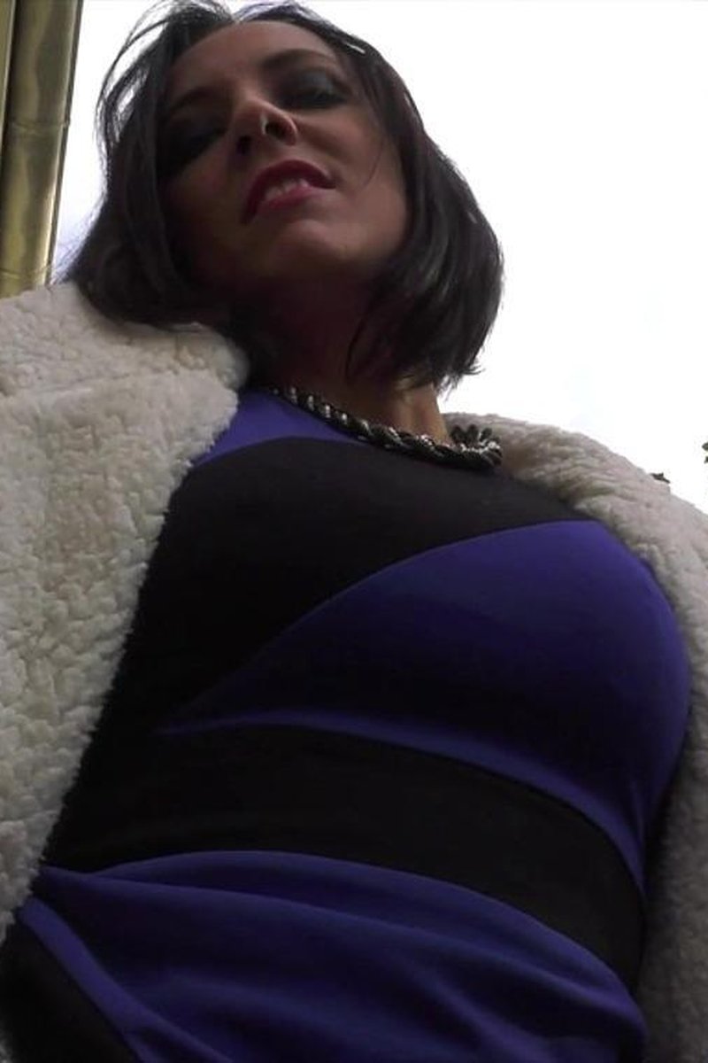 TP-hpgproduction-french-brunette-blows-my-cock-outdoors
