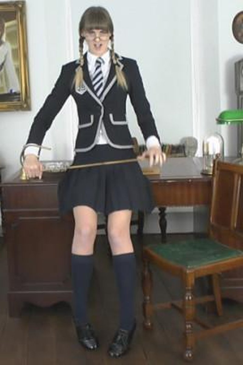 Melissa Canes You Hard - Screenshot 1 of 4 - Bitch