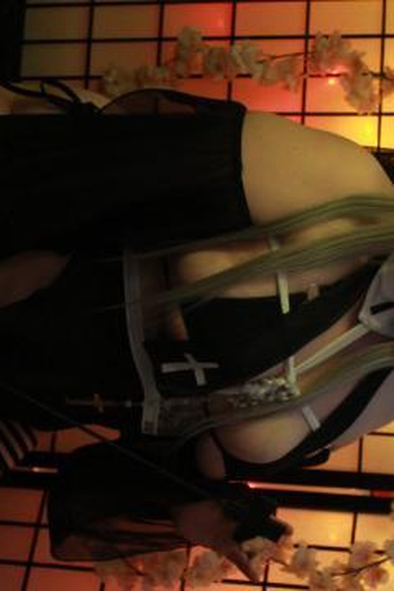 Sinful Service - Screenshot 1 of 4 - Amateur