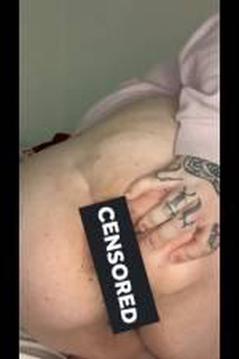 Ass Spread - Screenshot 1 of 4 - Ass Fetish
