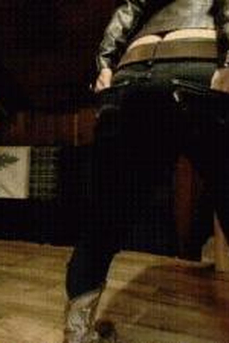 Pants Down Designer - Screenshot 1 of 4 - Ass Crack