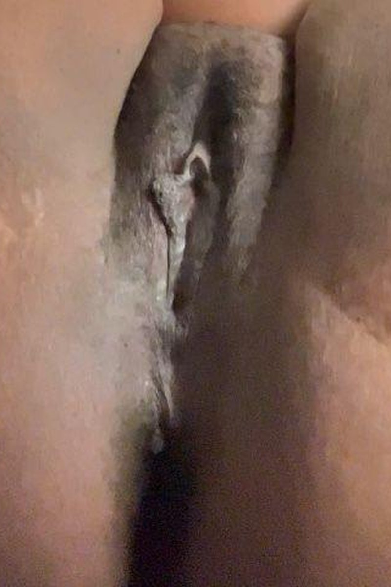 Bored - Screenshot 1 of 4 - Ass Fetish