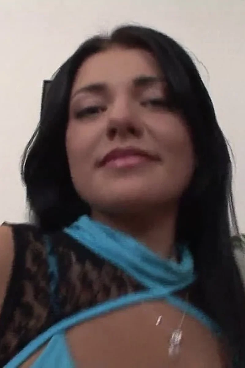 Stephany & Serge - Screenshot 1 of 4 - Anal