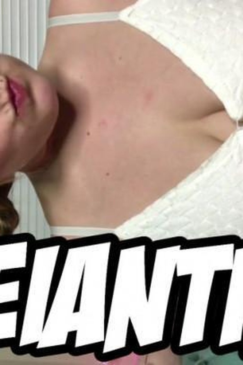 Valeiantines - Screenshot 1 of 4 - Babes