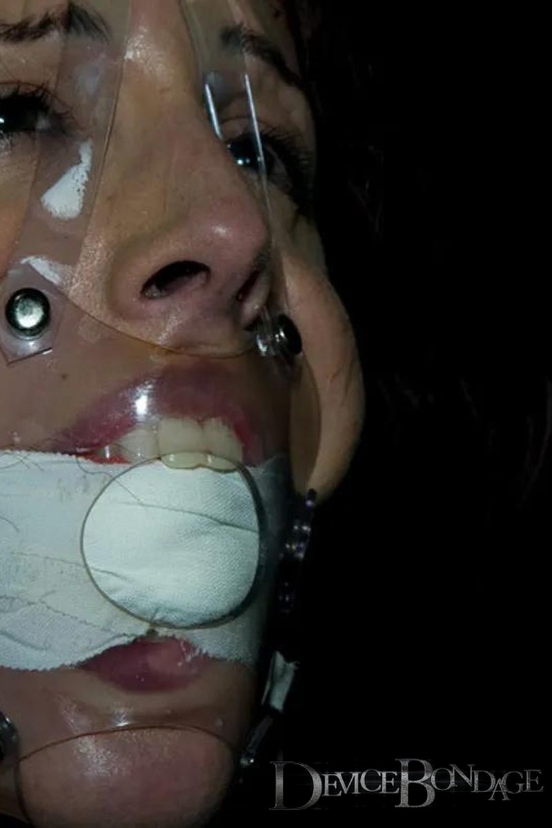 Face Down Ass Up - Screenshot 1 of 4 - BDSM