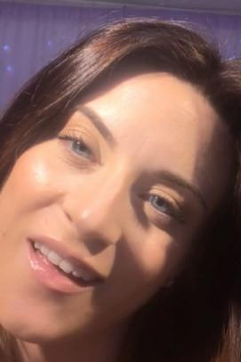 Closeup Face JOI - Screenshot 1 of 4 - Eye Contact