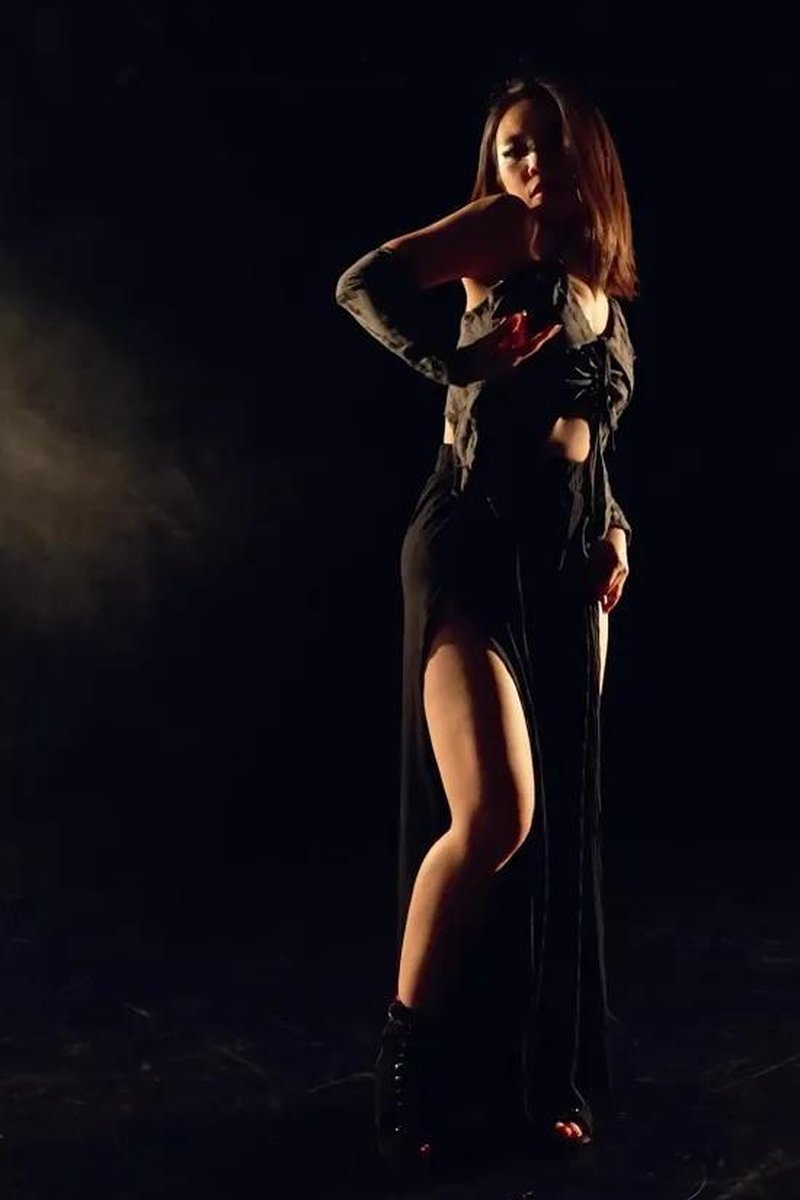 Lera - Screenshot 1 of 4 - Dancer