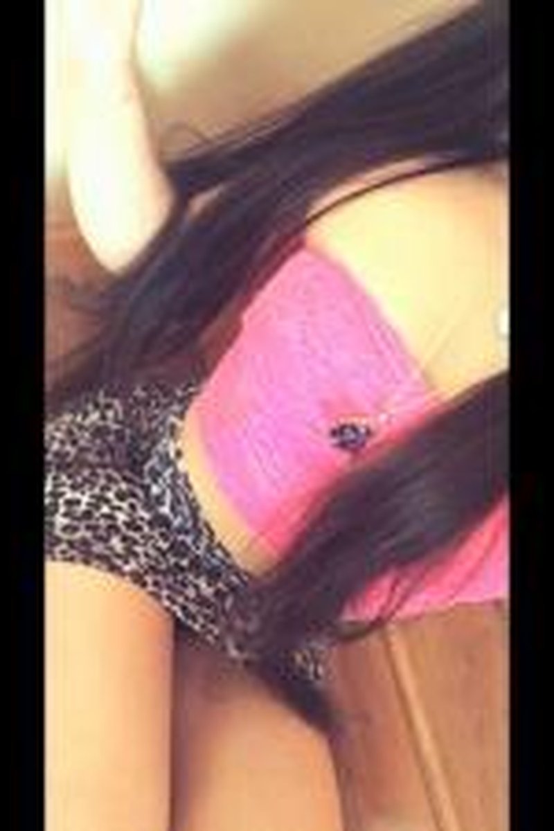 Queen - Screenshot 1 of 4 - Domination