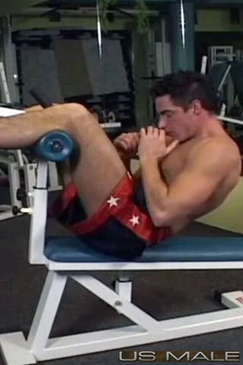 Muscle and Cum #01 - Screenshot 1 of 4 - Muscular