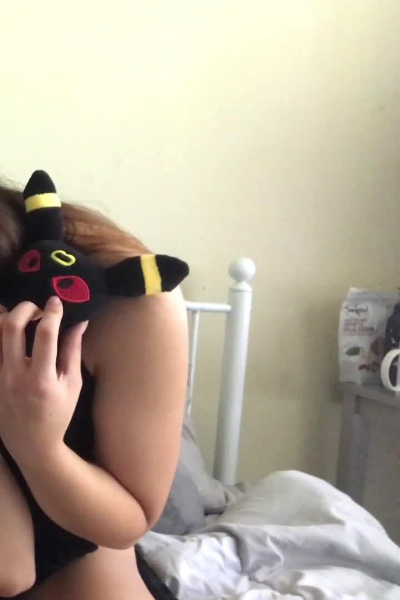 Egrill: Umbreon vs. BBC - Screenshot 1 of 4 - Asian
