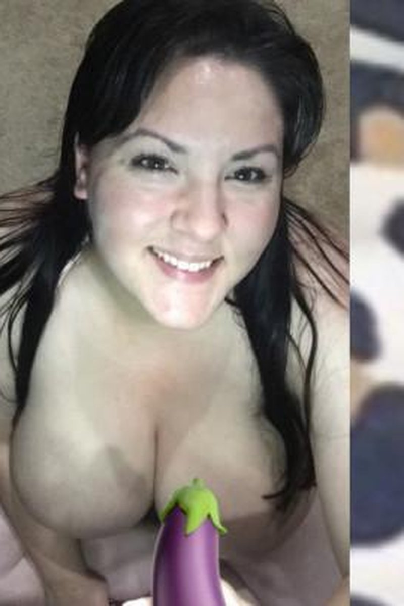 Dildo Blow Job Under View And POV - Screenshot 1 of 4 - Blowjob