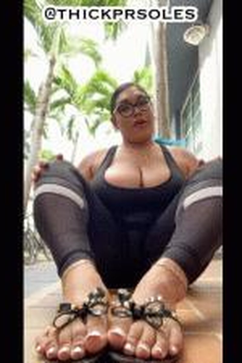 Slightly Dirty Flipflop Dangle - Screenshot 1 of 4 - BBW