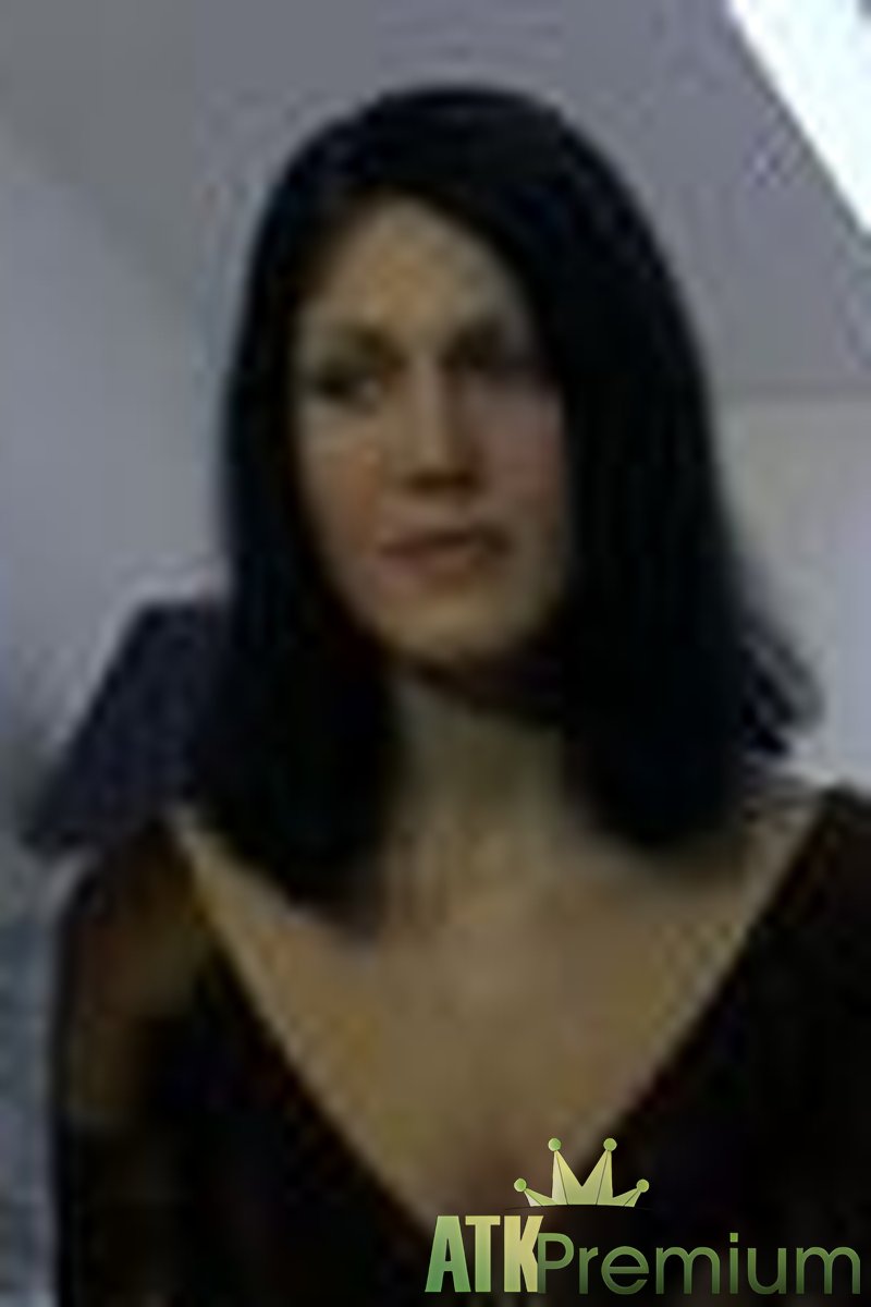 Ellen - Interview - Screenshot 1 of 4 - Ellen Ell006