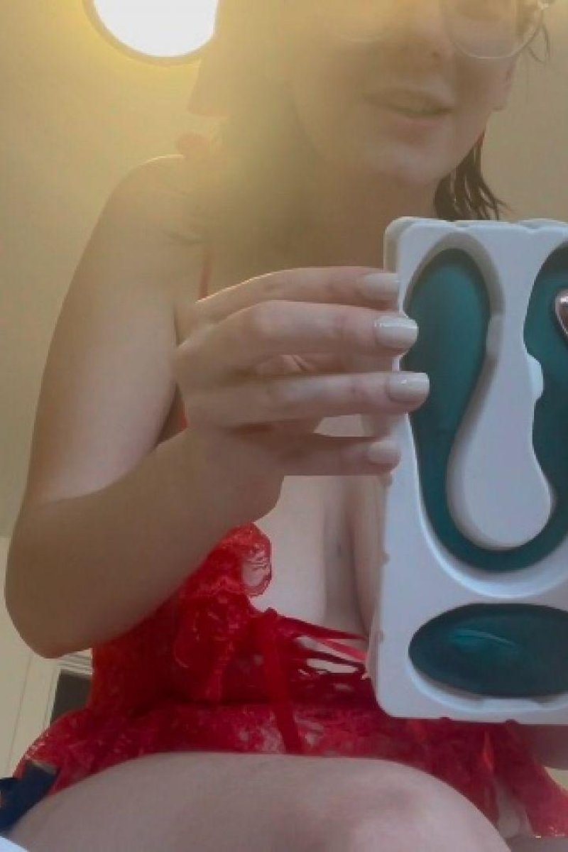 App Controlled Toy - Screenshot 1 of 4 - Hairy Pussy