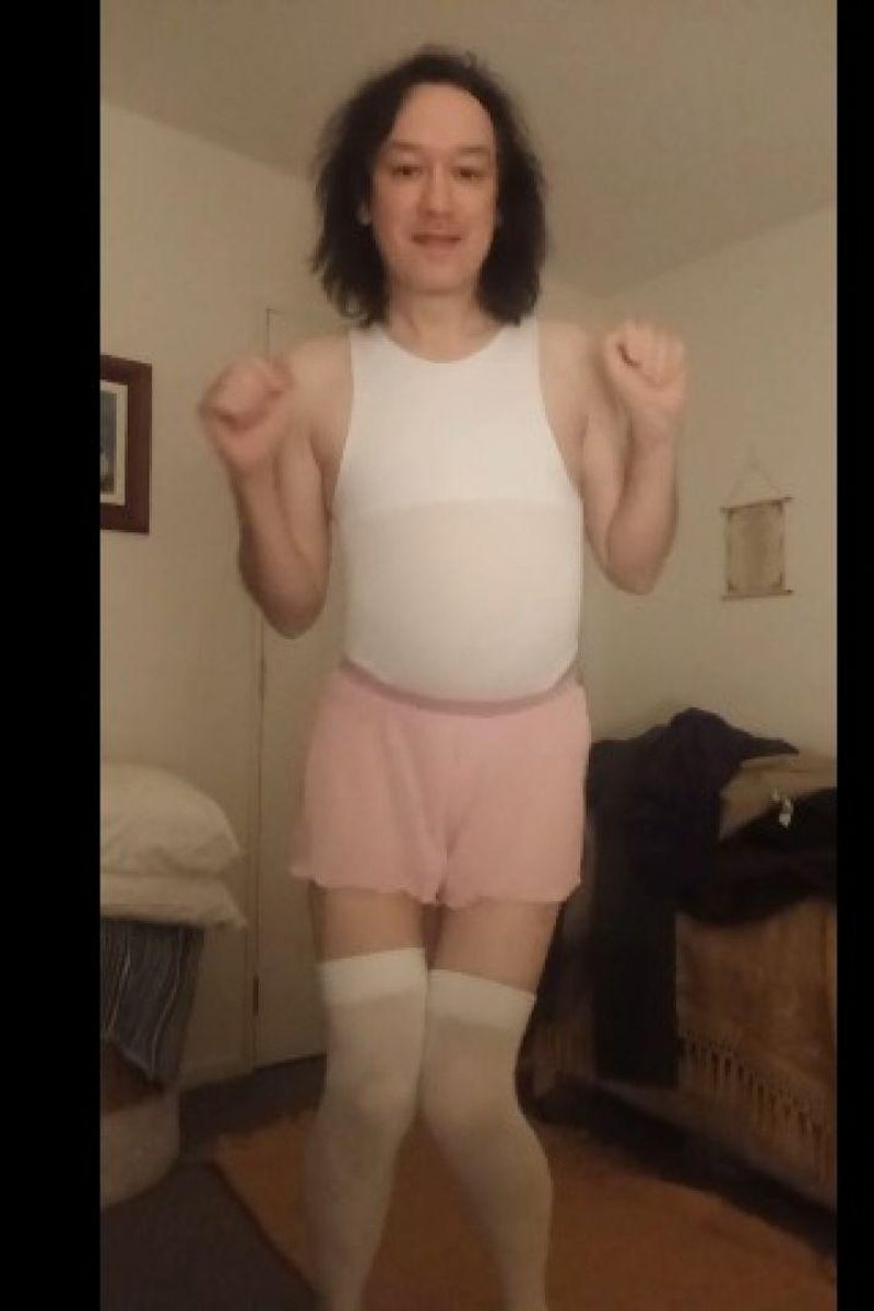 In White And Translucent - Screenshot 1 of 4 - Babes