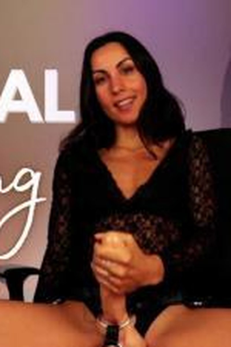 Sensual Stroking - Screenshot 1 of 4 - ASMR