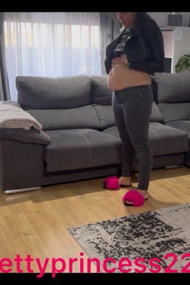 Farts In Jeans And Leather Jacket - Screenshot 1 of 4 - Belly Fetish