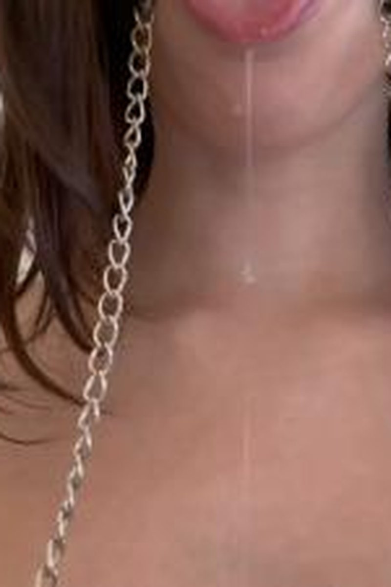 Slut - Screenshot 1 of 4 - Babes