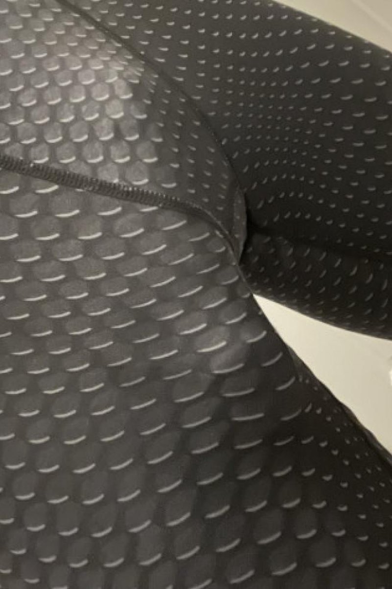 Playtime - Screenshot 1 of 4 - Bitch