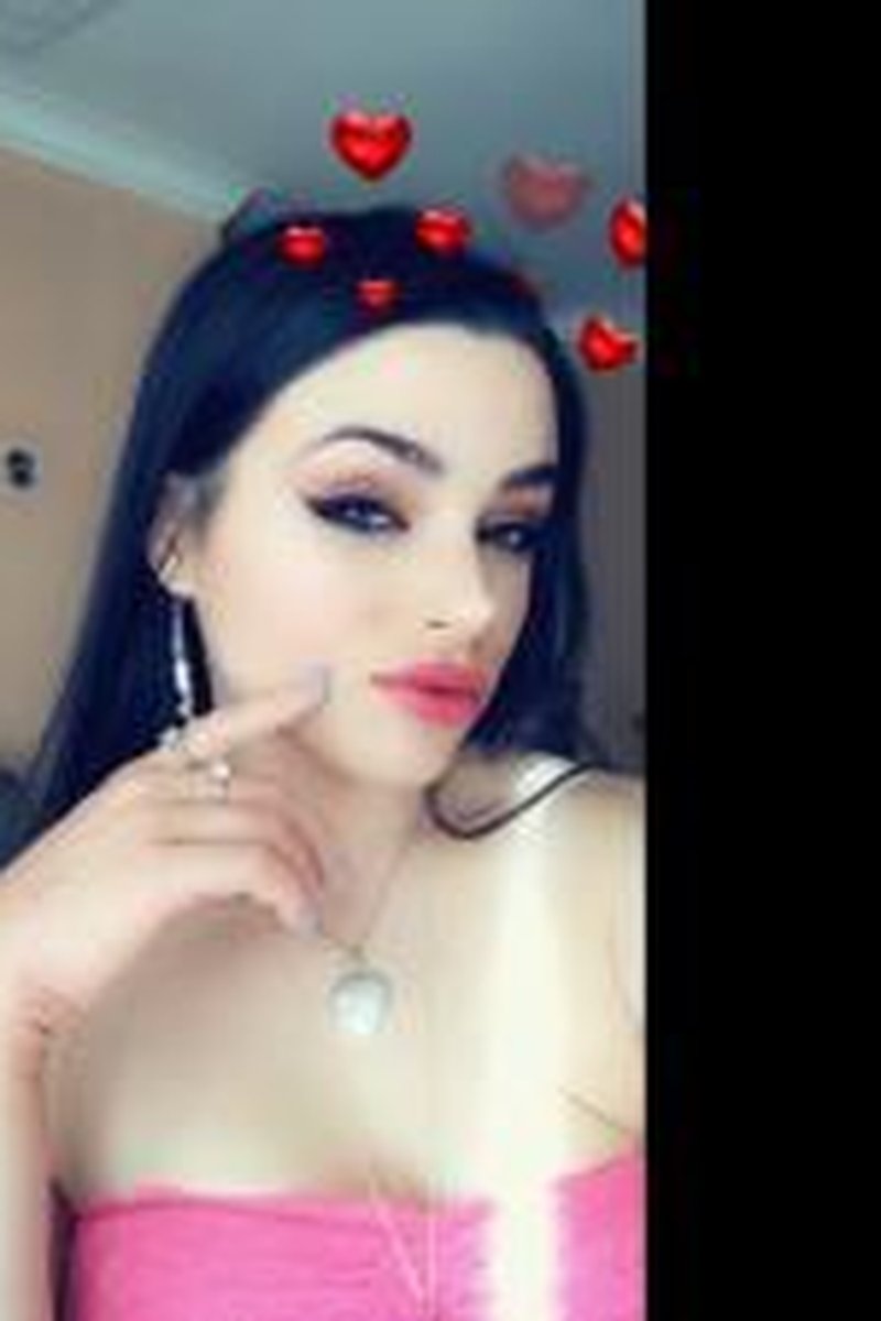 Queen Romann - Screenshot 1 of 4 - Beautiful