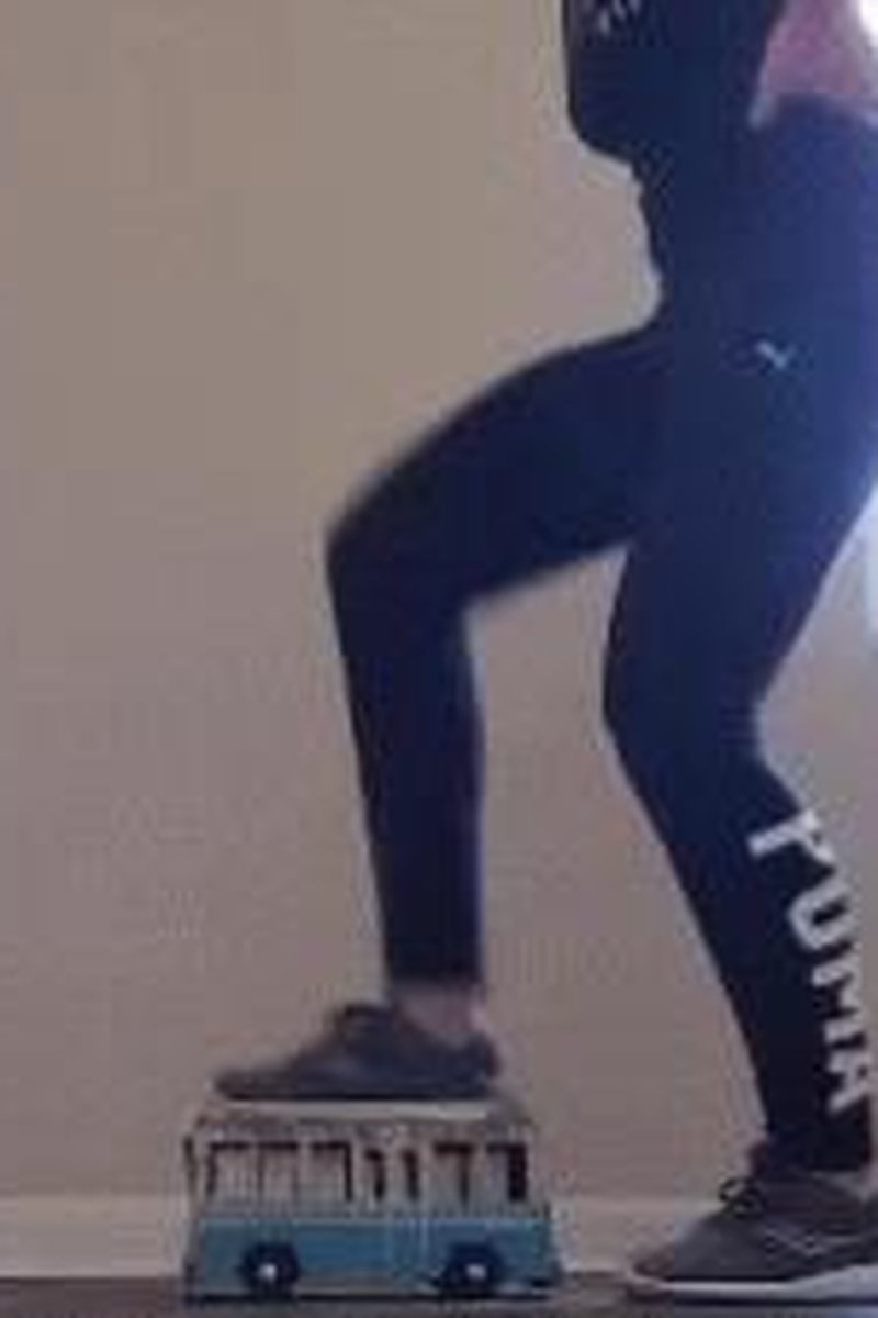 Bus Stomp - Screenshot 1 of 4 - Fetish