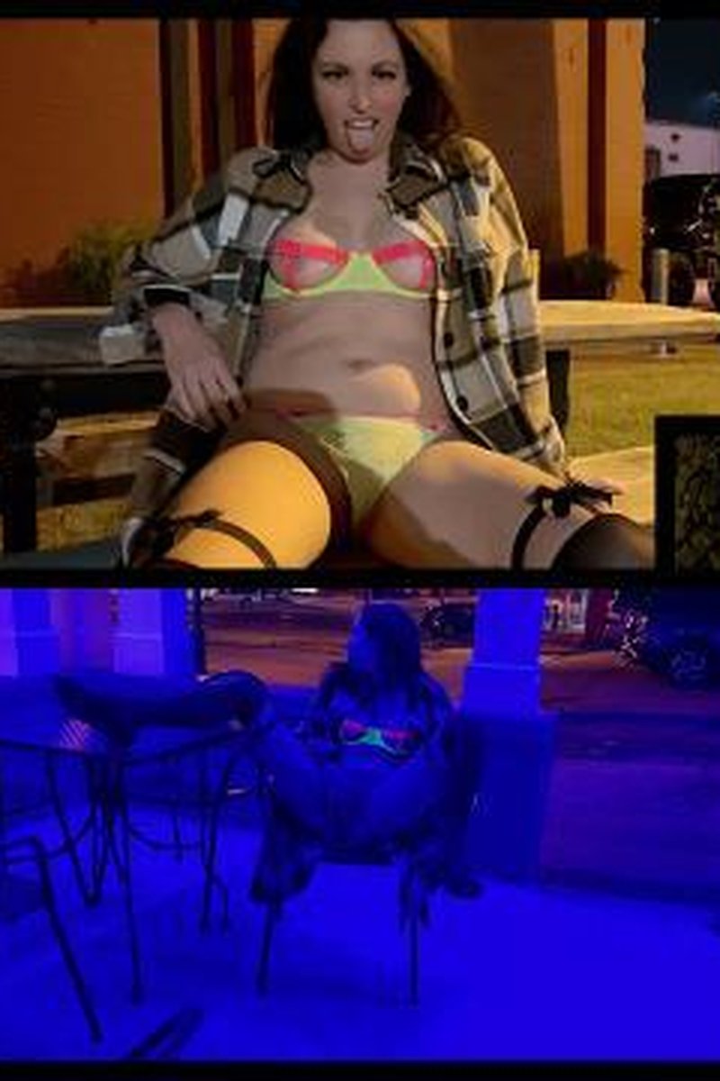 Nye Downtown Slut In Public - Screenshot 1 of 4 - Amateur