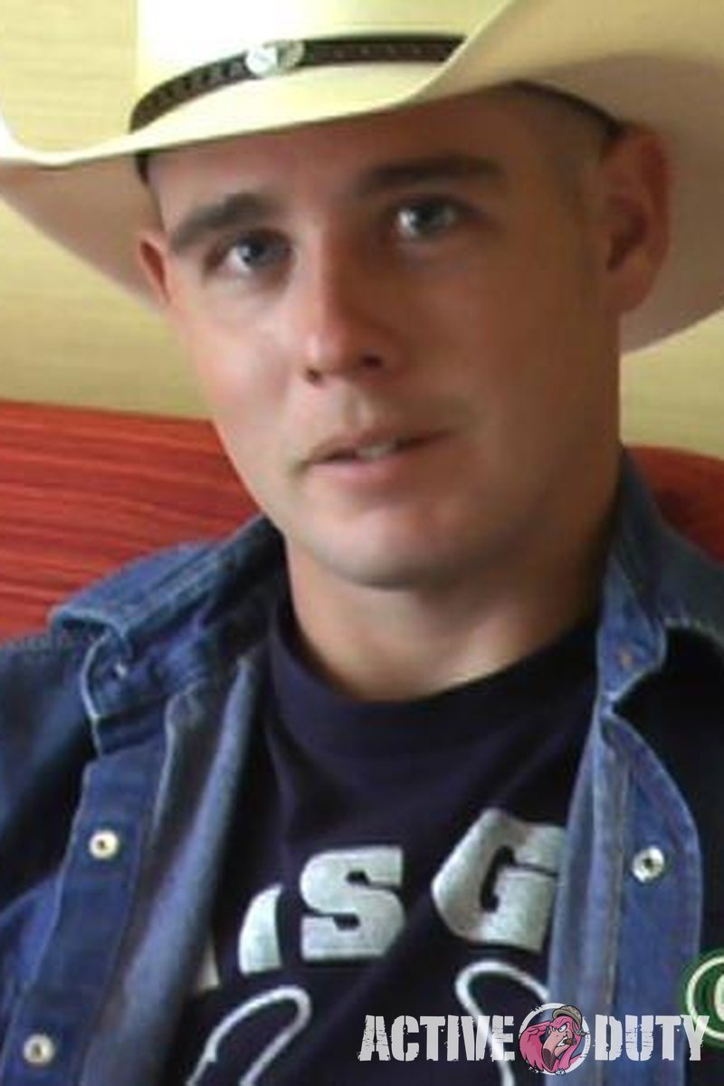 Wesley - Screenshot 1 of 4 - Hairless Pussy