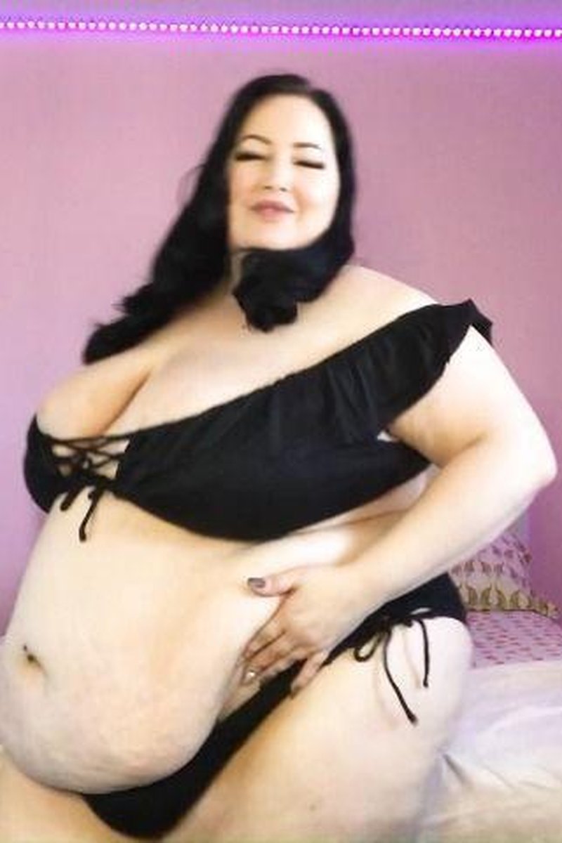 Belly Measuring - Screenshot 1 of 4 - BBW