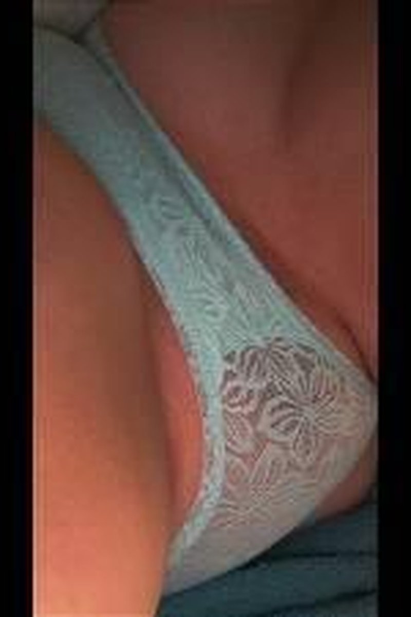 Squirter - Screenshot 1 of 4 - Masturbation